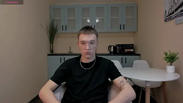 Derek Banville online show from November 13, 7:18 pm