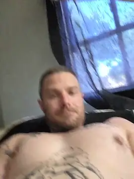 DadDDick925 online show from July 7, 4:22 pm