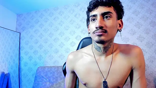 Mr Strike online show from December 3, 4:07 am