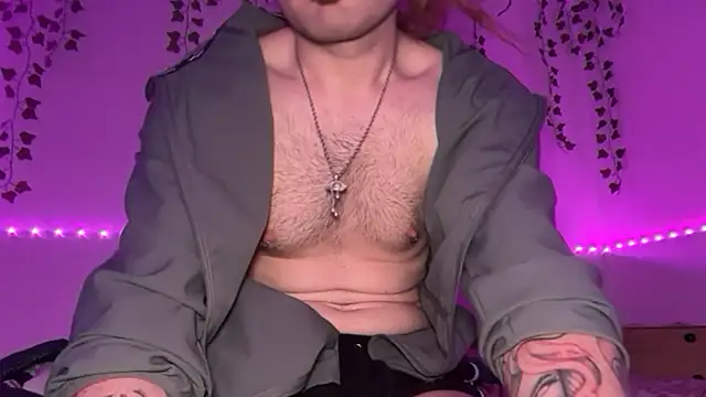 Snapshot of Gander_At_Xander chatting on October 21, 11:29 pm Gander At Xander online show from October 21, 11:29 pm