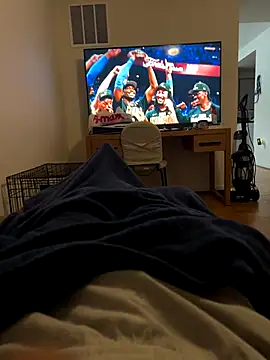 YoungNhorny2004 online show from October 21, 10:45 pm