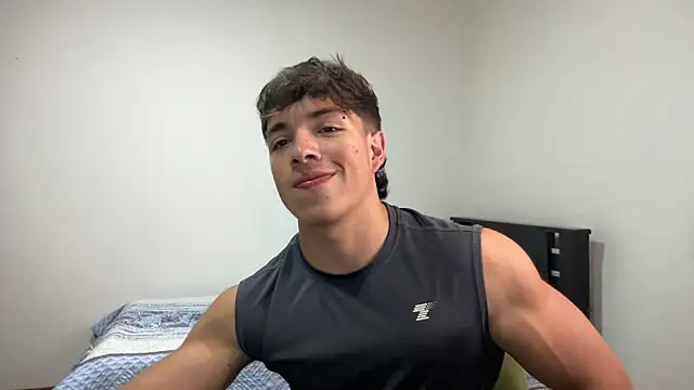 JUSTIN JHONS online show from November 15, 10:45 pm