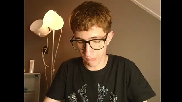 Erick Taylor3 online show from December 18, 8:38 pm