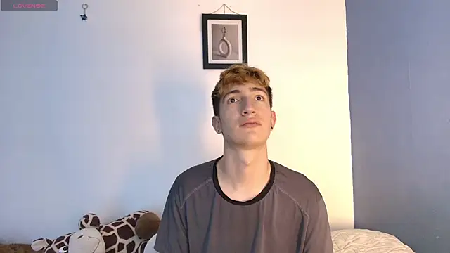 Erick Taylor3 online show from July 3, 9:07 pm