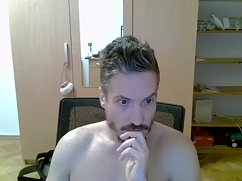 delayclose   online show from October 23, 5:16 pm