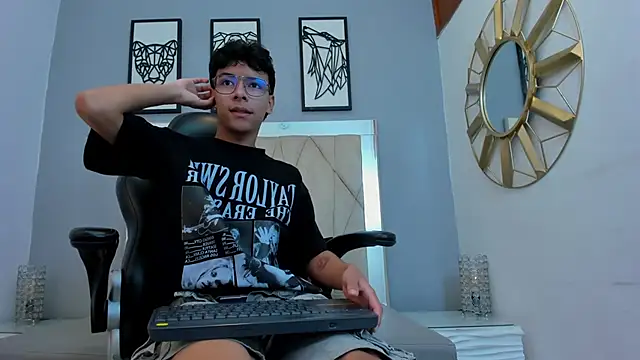 adams bobby online show from March 31, 11:23 am