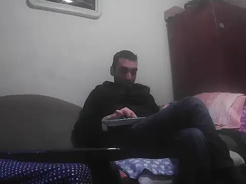 alin42xx online show from December 3, 6:30 am