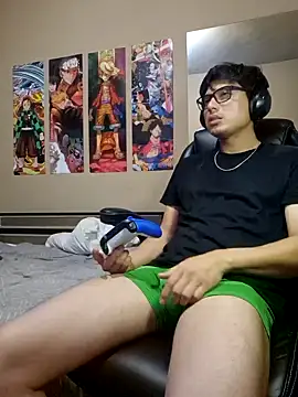 Ais B10 online show from December 4, 4:30 am