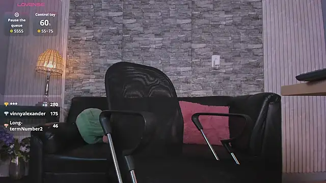 zack joness18 online show from November 9, 5:44 am