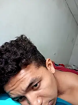 Theescobar14 online show from August 9, 3:40 pm