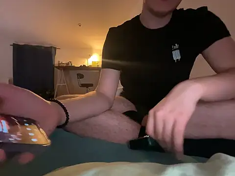 Lenouveau- online show from April 1, 9:45 pm