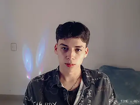 Sett 01 online show from December 21, 7:38 am