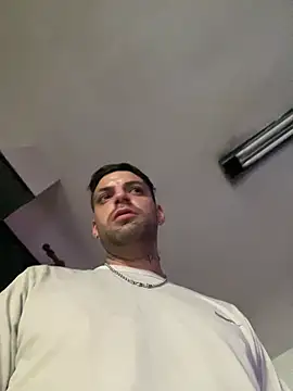 Elbrosss1992 online show from June 6, 6:25 pm