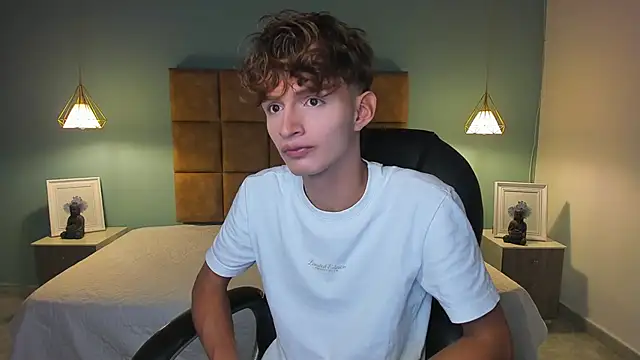 NicolasFerrer18 online show from November 15, 7:16 pm