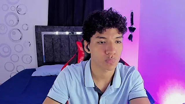 Maximiliano Khalil online show from November 15, 8:00 pm