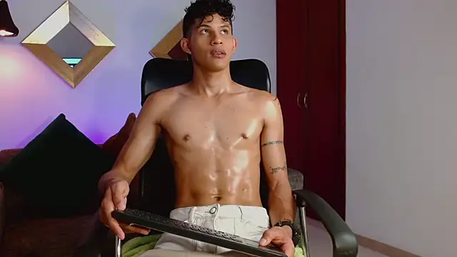 KamiSuarez online show from June 2, 6:42 pm