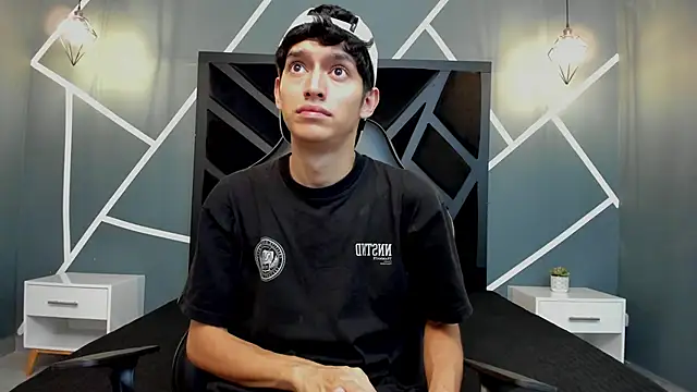 Niick Carter online show from November 11, 11:32 pm