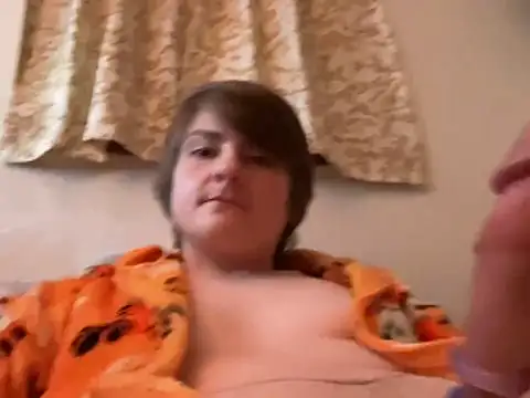 smallguy808 online show from October 30, 4:03 am