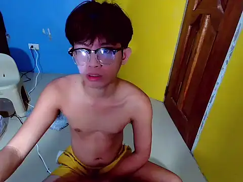 newcummersxx online show from February 25, 10:27 am