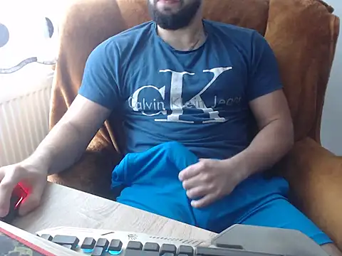 strongcoffee10 online show from November 11, 9:36 am