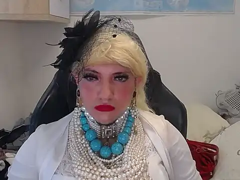 VanesaCrossic online show from June 5, 10:21 am