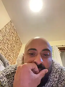 Loboouu online show from January 11, 6:33 pm