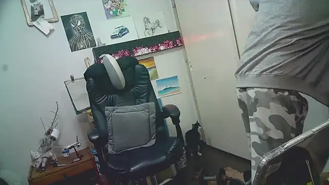 YoungStallionXL online show from February 26, 7:32 am