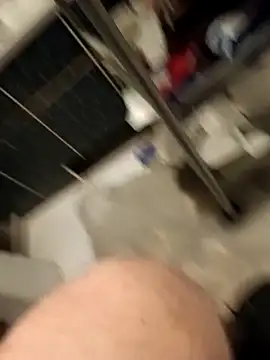 Niesmialyy online show from April 25, 7:44 pm