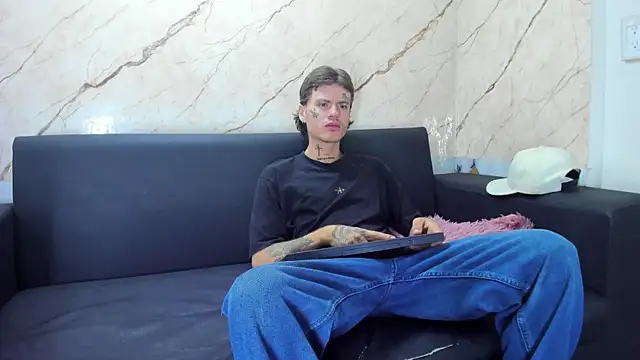 Kevinperlas online show from November 24, 8:32 pm