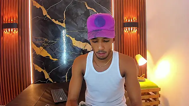 AlexthePervert xxx online show from November 4, 8:32 pm