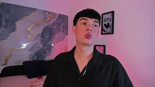 Isaac Kurtt online show from November 28, 7:49 pm