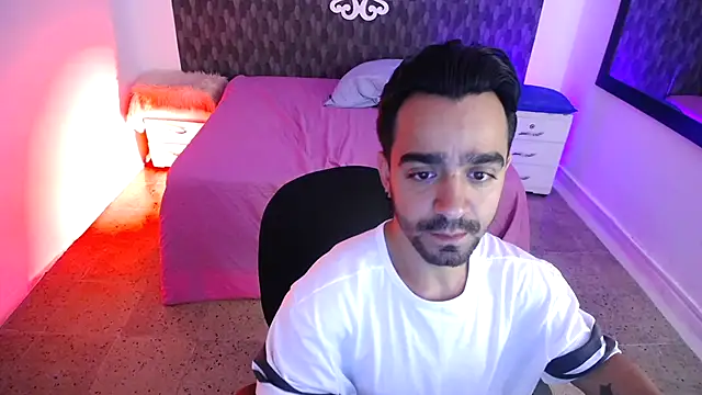 Dereck Jhonsonn online show from November 29, 8:00 pm