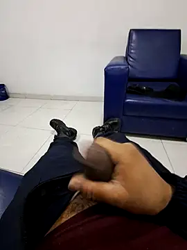 Loquillopajero online show from November 18, 8:07 am