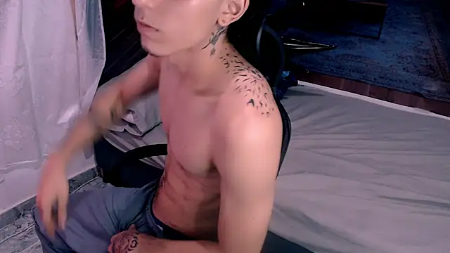 Bryant Connor online show from November 11, 3:22 am