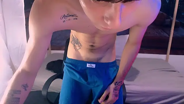 Bryant Connor online show from November 9, 3:21 am