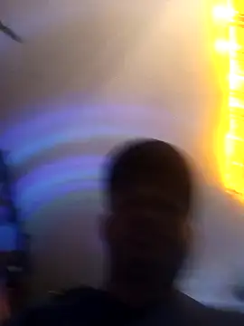 themorenofit08 online show from December 4, 1:23 am