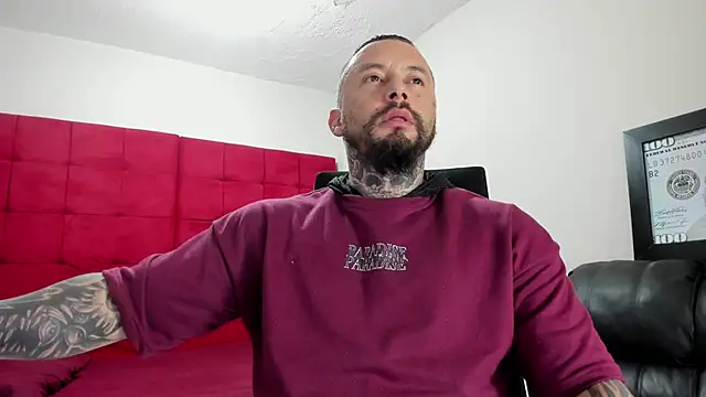 VenomHeat online show from November 26, 7:28 pm