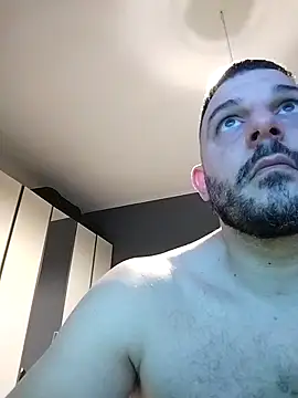 yourgentleman88 online show from November 23, 9:15 pm