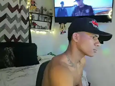 JUANBIGCOCK21CM online show from May 22, 3:44 am