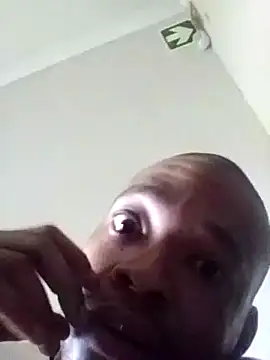 Leftout- online show from November 25, 6:15 am