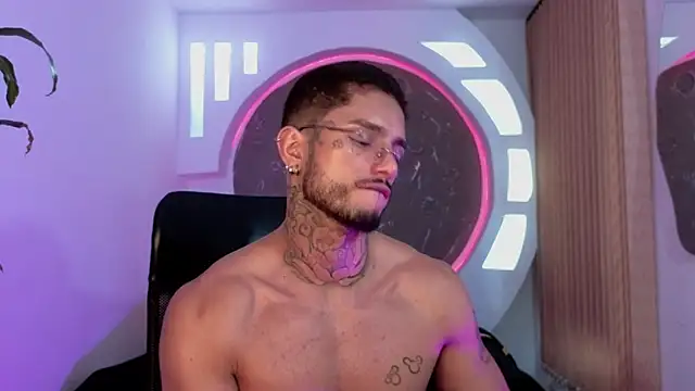 Alanrodgers online show from December 21, 1:08 pm