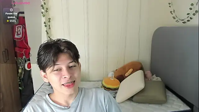 Felix kitty online show from February 20, 6:53 pm