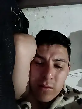 blanquito1099 online show from December 2, 1:41 am