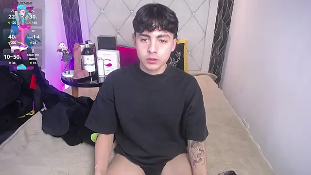 Samu FoXXX online show from November 12, 8:25 pm