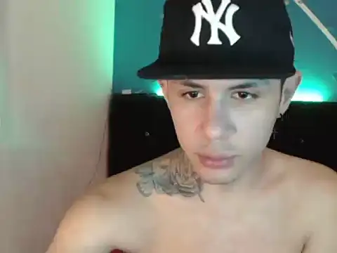 damiansexyboy69 online show from November 20, 3:11 pm