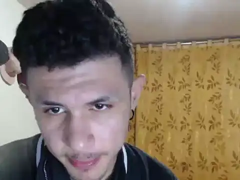 damiansexyboy69 online show from November 12, 5:57 am