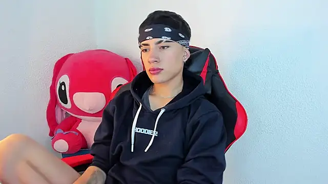 ThiagoDV online show from November 22, 2:38 pm