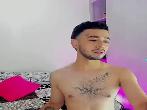 JohnE Medina online show from November 24, 11:39 pm