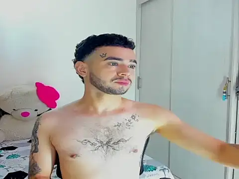 JohnE Medina online show from November 23, 8:53 pm