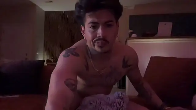 nudecouple100 online show from November 22, 3:17 am